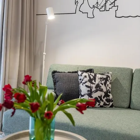 Apartment Hica La Linea With Balcony