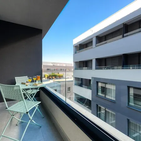 Apartment Hica La Linea With Balcony