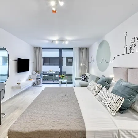 Hica La Linea With Balcony Apartment *